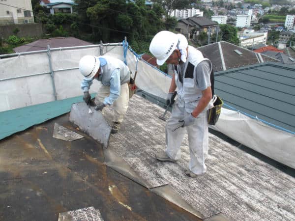 築13年、傷んだスレート屋根からの新品張り替え　その１