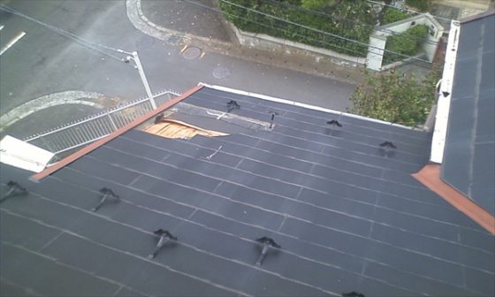 台風でお客様宅の屋根が剥がれてしまったので