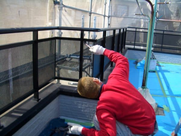 釘の出ていた外壁を補修、屋根の塗替え